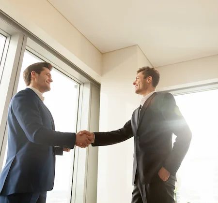 Обложка: >&nbsp;3&nbsp;000 партнёров по&nbsp;России.