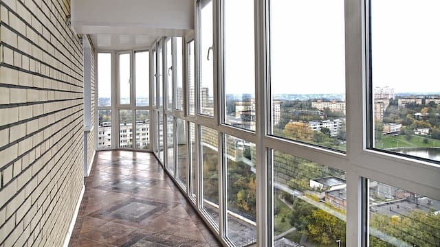 Иллюстрация: Французское (панорамное) остекление