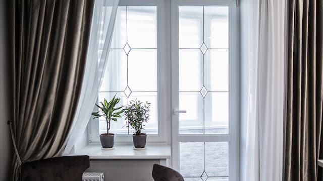 Иллюстрация: Балконные пластиковые двери